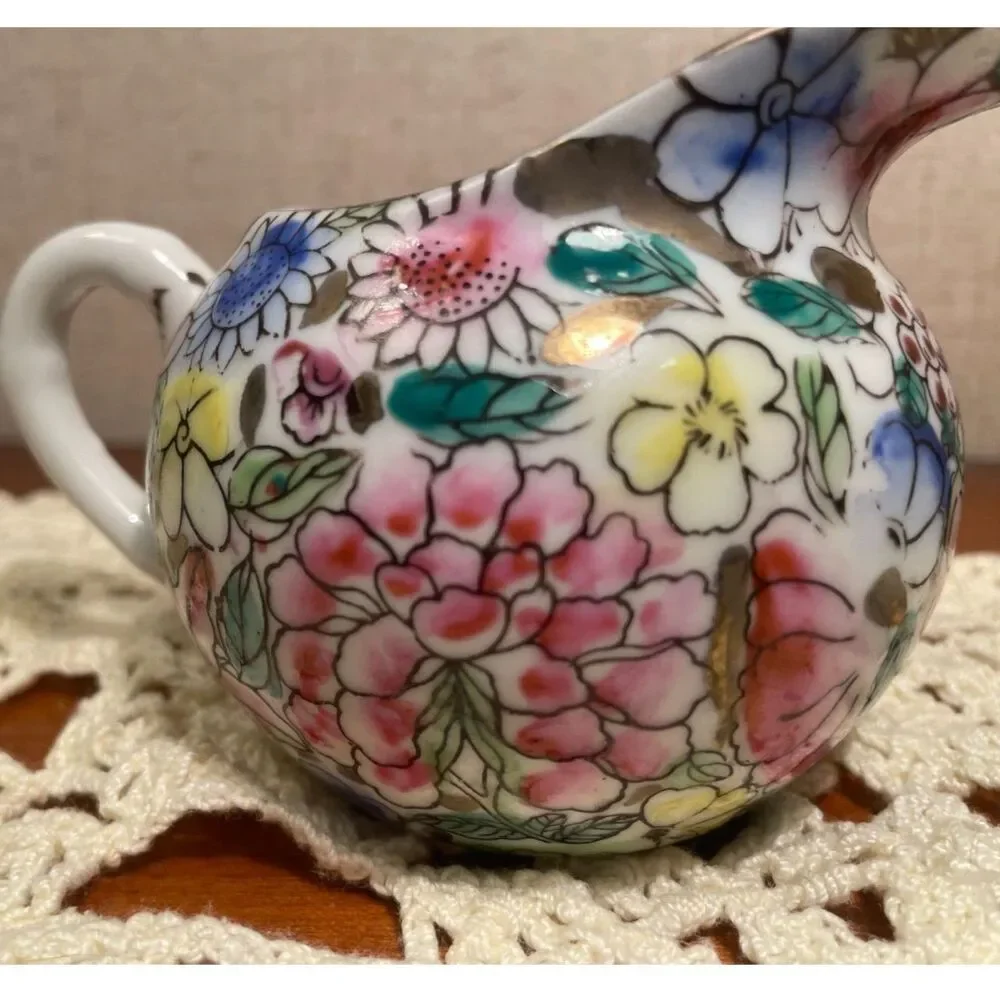 Chinese porcelain pitcher featuring a classic